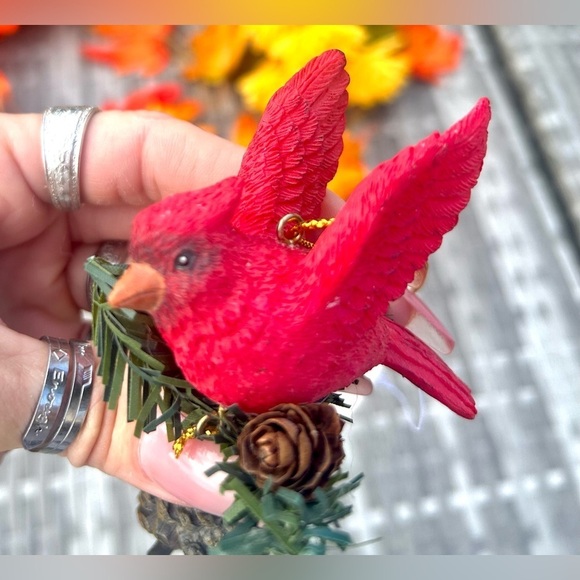 NWT Wildwood Cardinal Bird w/Pinecone Birdhouse Ornament​ - Picture 3 of 6